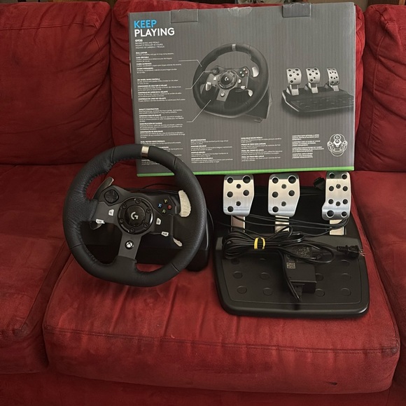 G920 Racing Wheel - Picture 6 of 6